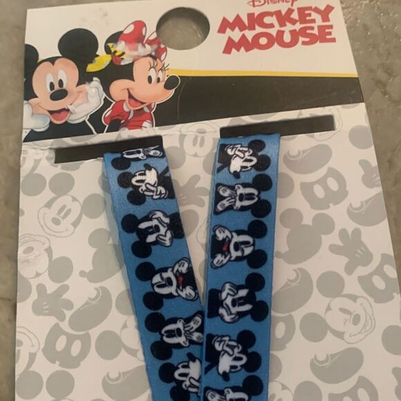 Mickey Mouse Lanyard NEW - Picture 3 of 4